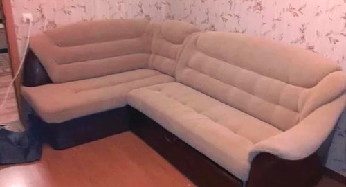 Перетяжка углового дивана. Дмитровск
